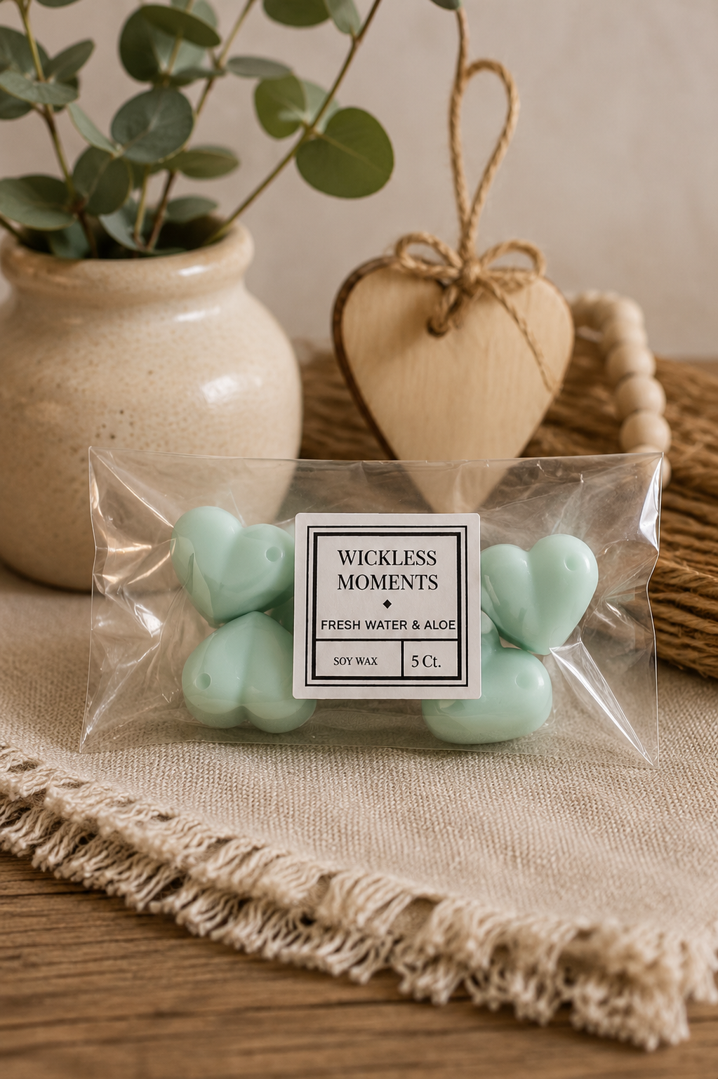 Fresh Water & Aloe Soy Wax Heart Melts | 5 Count