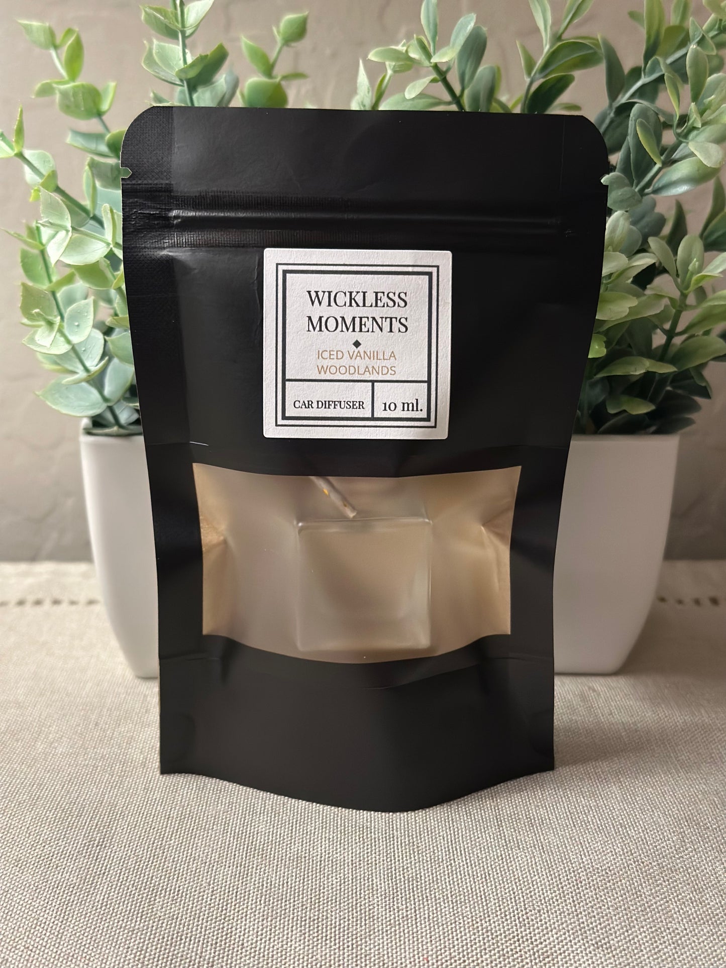 Iced Vanilla Woodlands Car Diffuser 10ml.