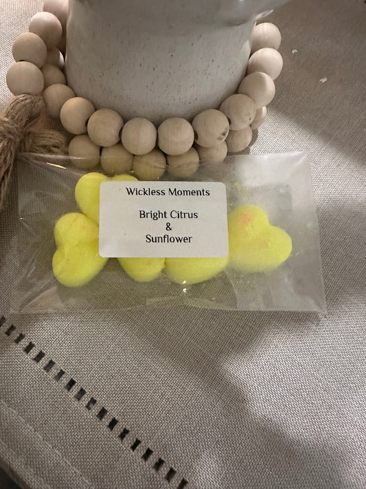 Bright Citrus & Sunflower Soy Wax Heart Melts 5ct.