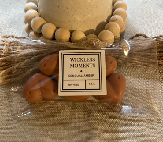 Sensual Amber Soy Wax Heart Melts 5ct.