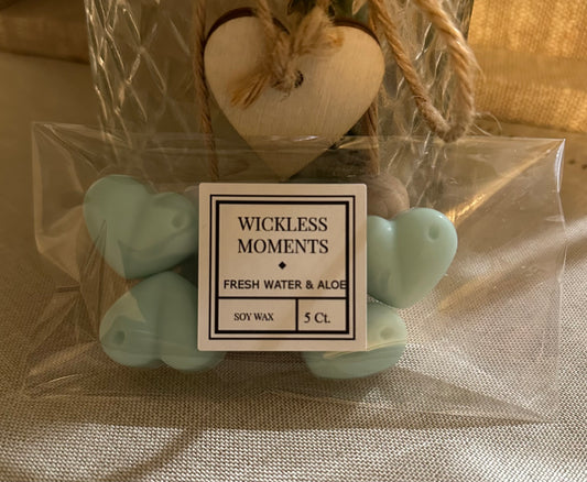 Fresh Water & Aloe Soy Wax Heart Melts 5ct.