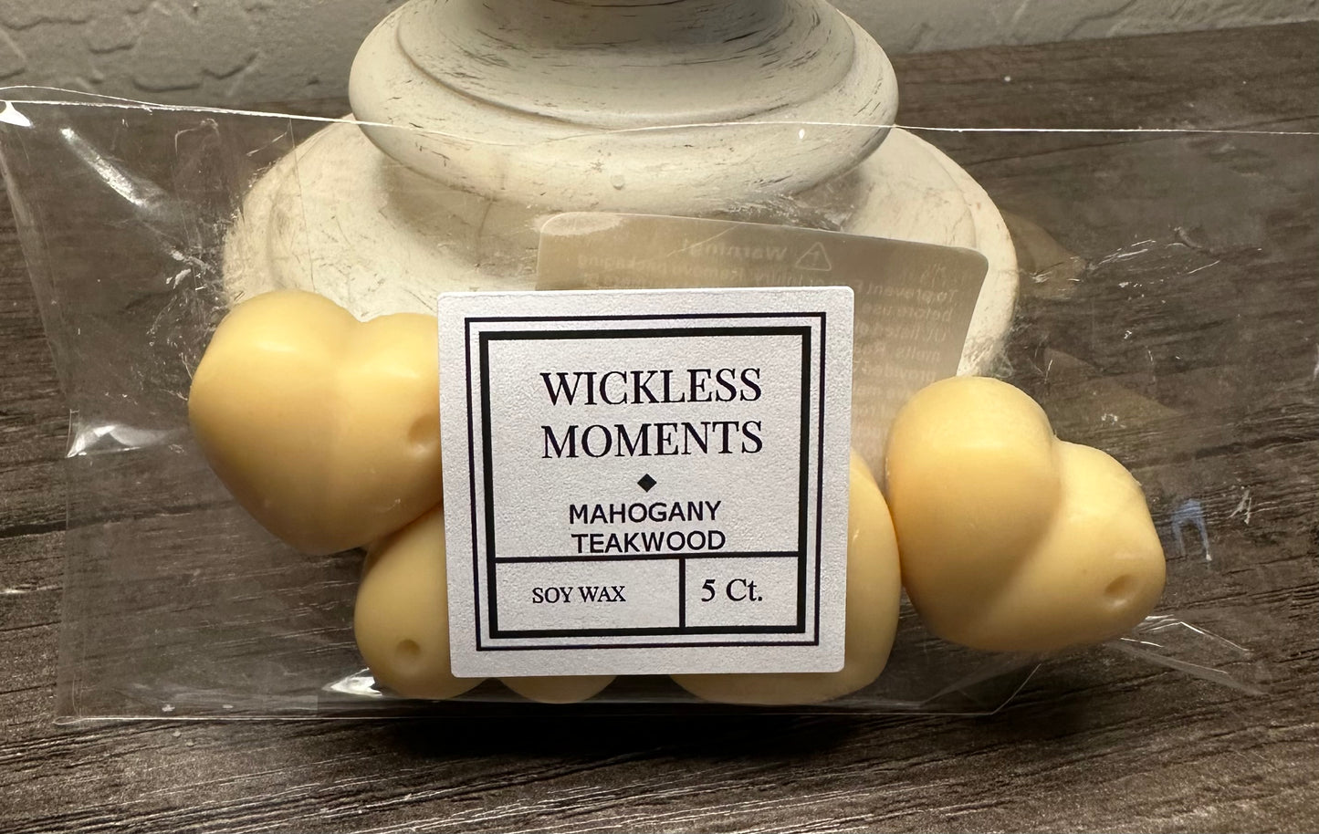 Mahogany Teakwood Soy Wax Heart Melts 5ct.