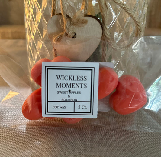 Sweet Apple & Bourbon Soy Wax Heart Melts 5ct