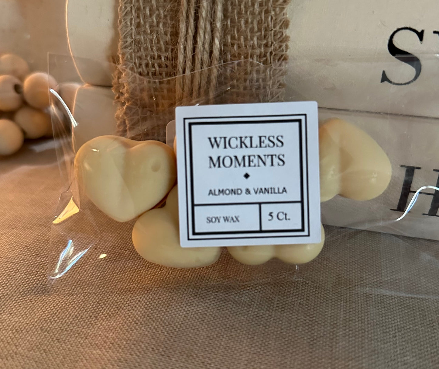Almond & Vanilla Soy Wax Heart Melts 5ct.